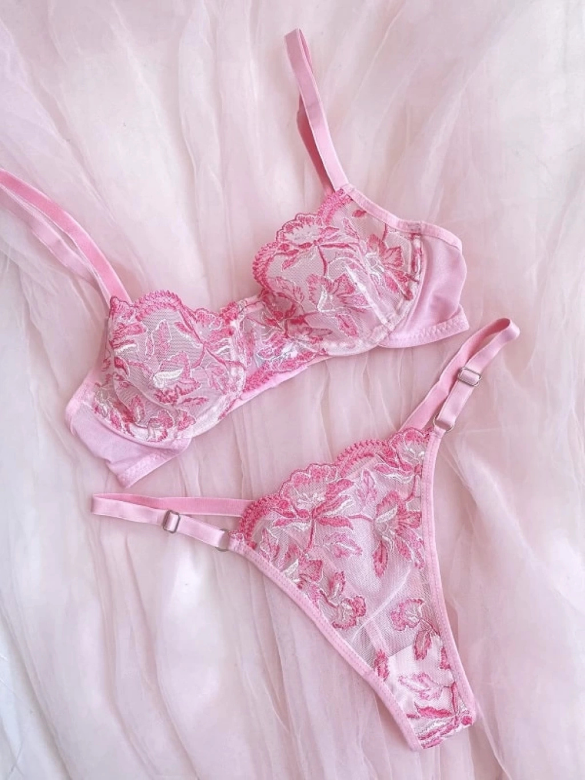 Rose Muse Bralet Set